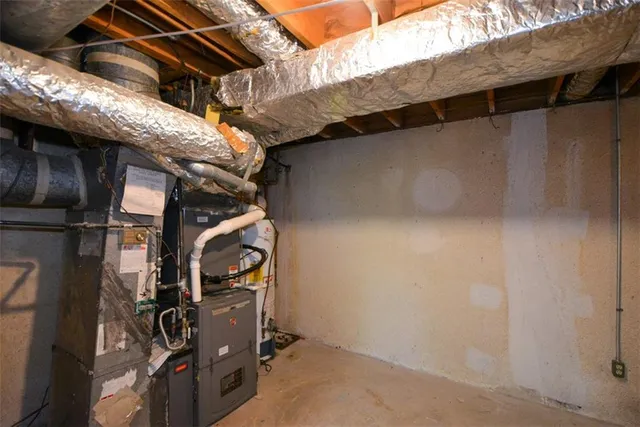 $4,950 | 2704 Margaret Mitchell Drive Northwest, Atlanta, GA 30327