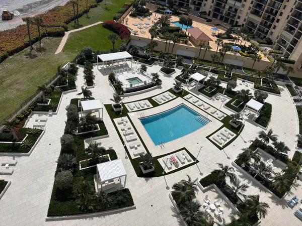 $600,000 | 200 Ocean Trail Way, Unit 1008, Jupiter, FL 33477