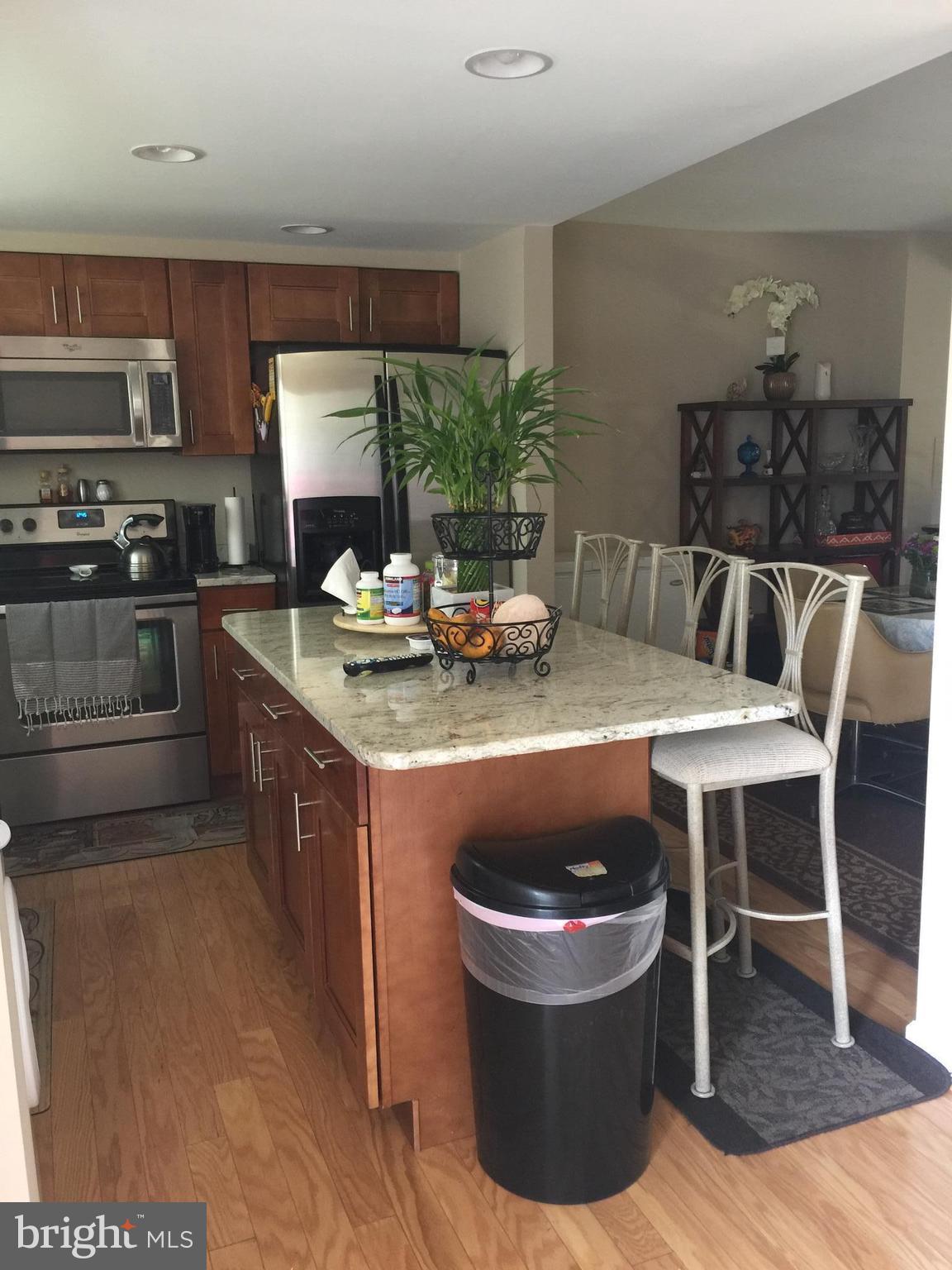 9988 Confederate Trail Manassas, VA 20110 - Photo 3 of 9 Kitchen