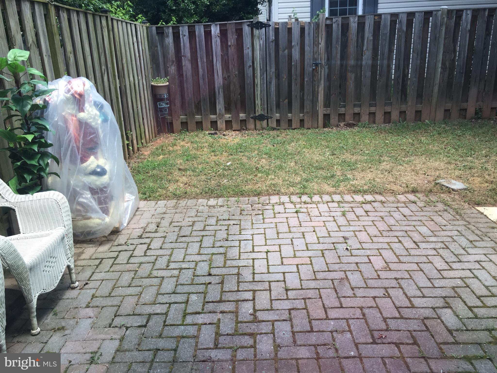 9988 Confederate Trail Manassas, VA 20110 - Photo 6 of 9 Exterior (Rear)