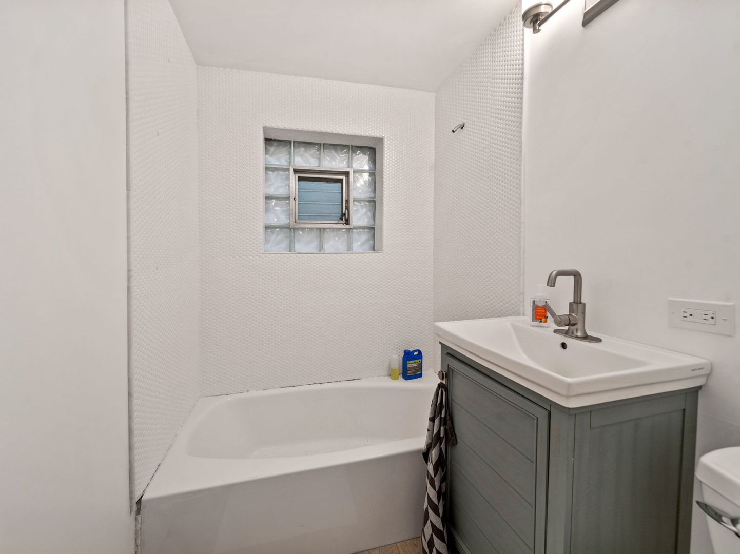 1S655 Taylor Road Glen Ellyn, IL 60137 - Photo 15 of 30