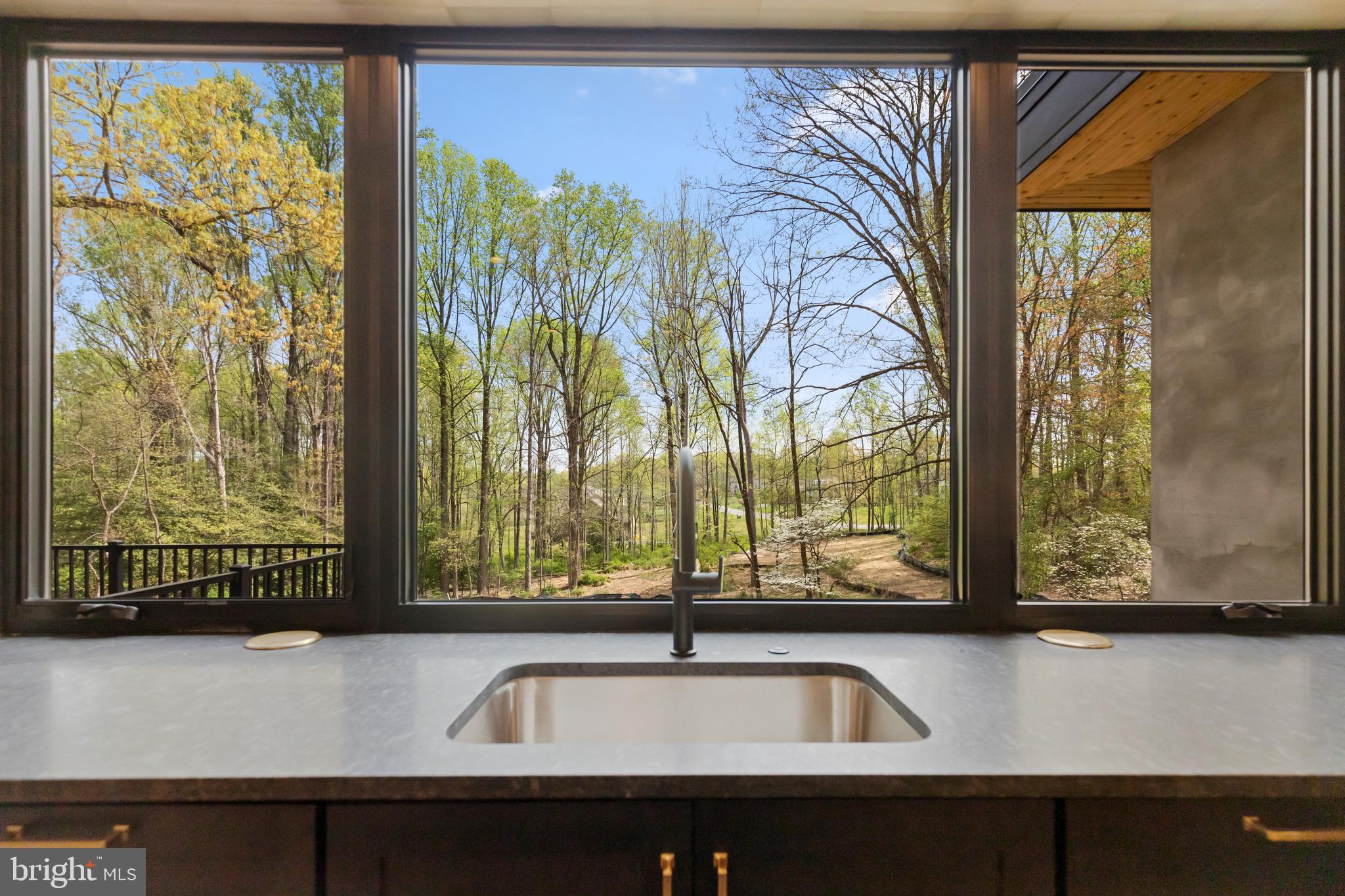 2715 Colt Run Road Oakton, VA 22124 - Photo 12 of 79