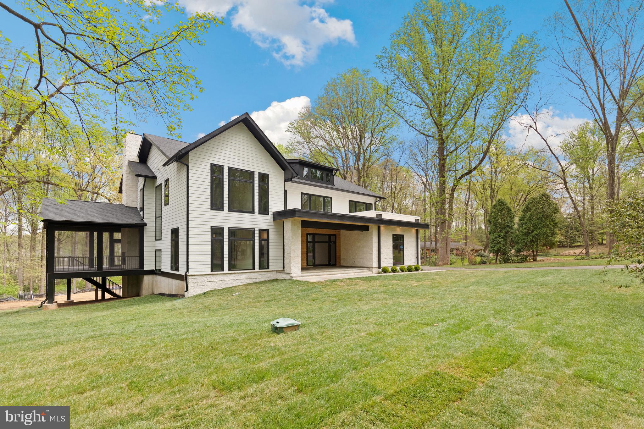 2715 Colt Run Road Oakton, VA 22124 - Photo 4 of 79