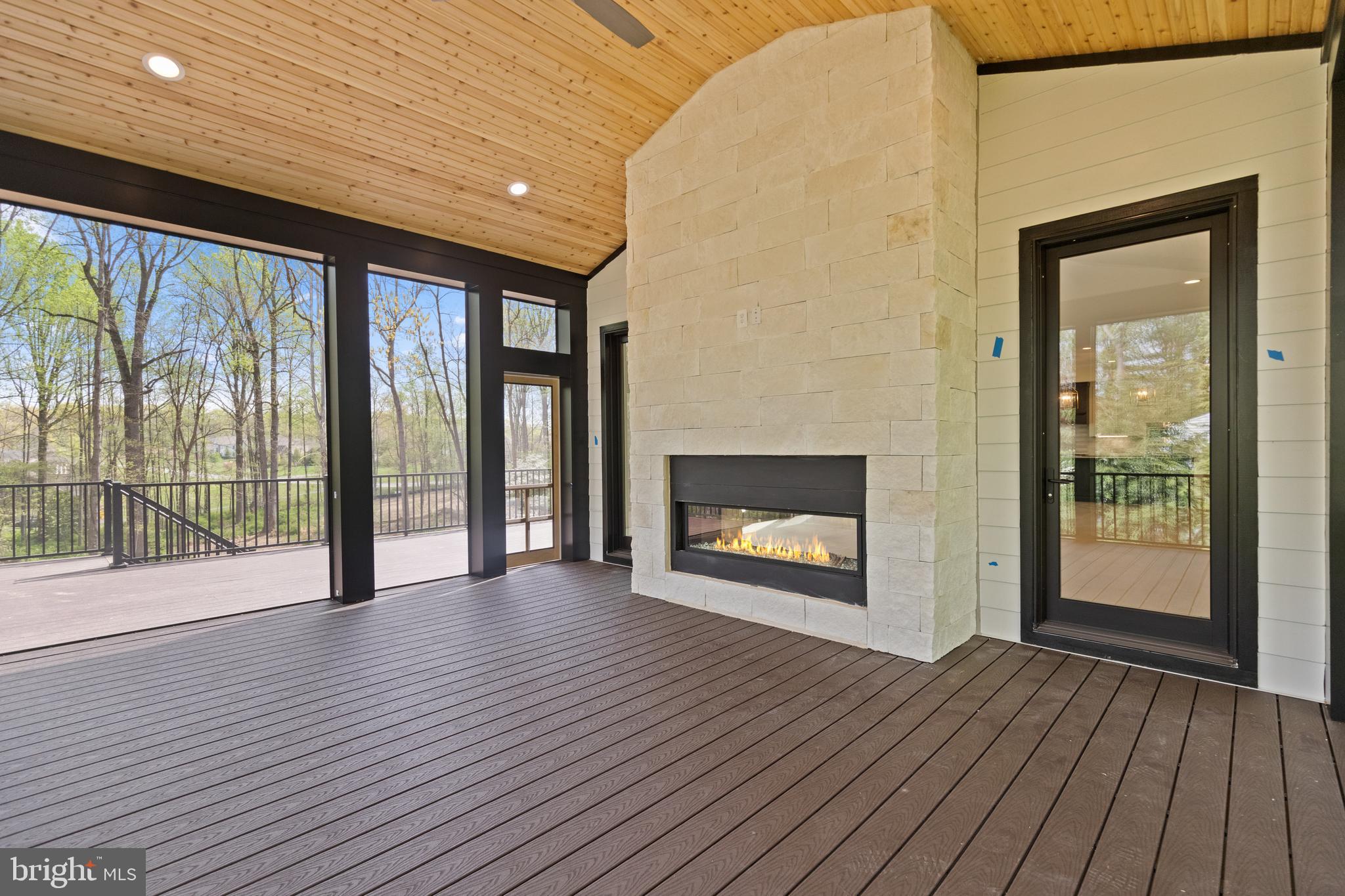 2715 Colt Run Road Oakton, VA 22124 - Photo 9 of 79