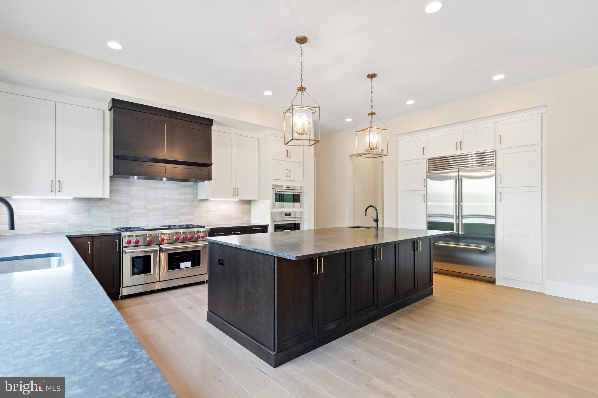 2715 Colt Run Road Oakton, VA 22124 - Photo 10 of 79