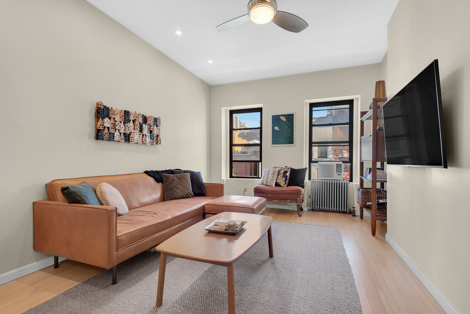 334 East 83rd Street, Unit 5E Manhattan, NY 10028 - Photo 4 of 6