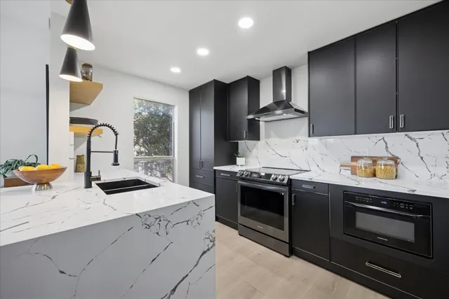 $349,700 | 6000 Shepherd Mountain Cove, Unit 1916, Austin, TX 78730