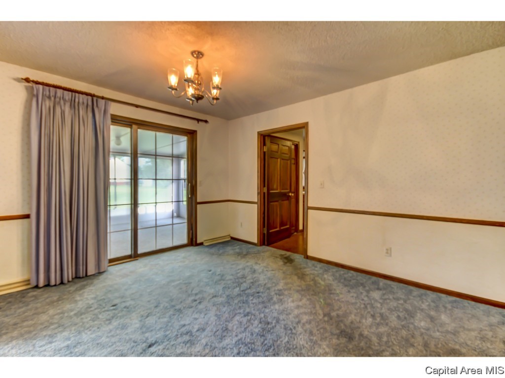 35 Country Towne Road Springfield, IL 62712 - Photo 13 of 36