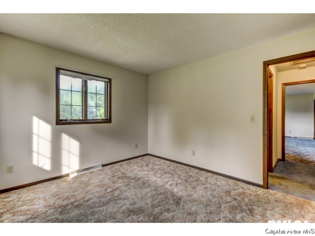 35 Country Towne Road Springfield, IL 62712 - Photo 22 of 36