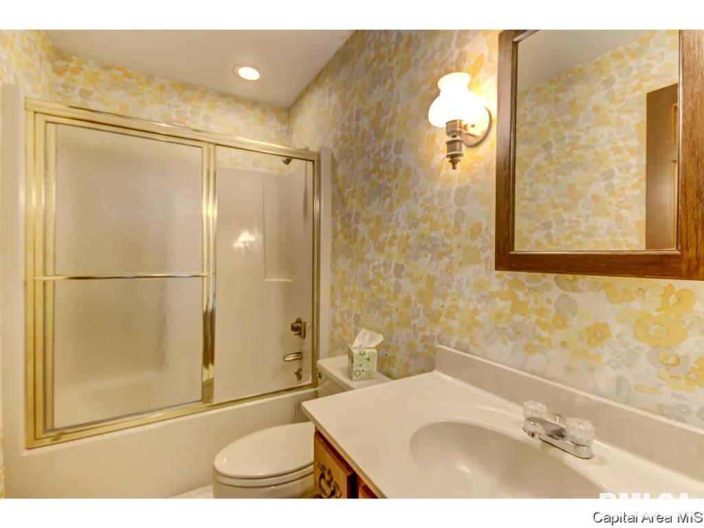 35 Country Towne Road Springfield, IL 62712 - Photo 26 of 36
