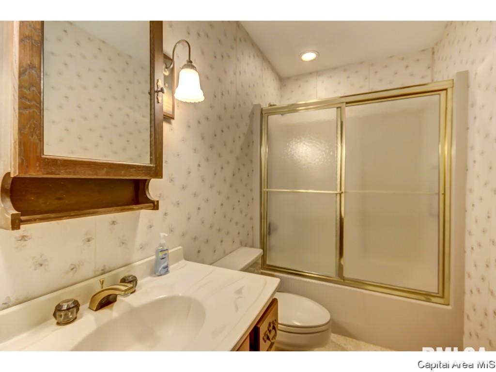 35 Country Towne Road Springfield, IL 62712 - Photo 27 of 36