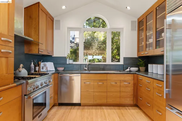$2,495,000 | 2893 Buena Vista Way, Berkeley, CA 94708