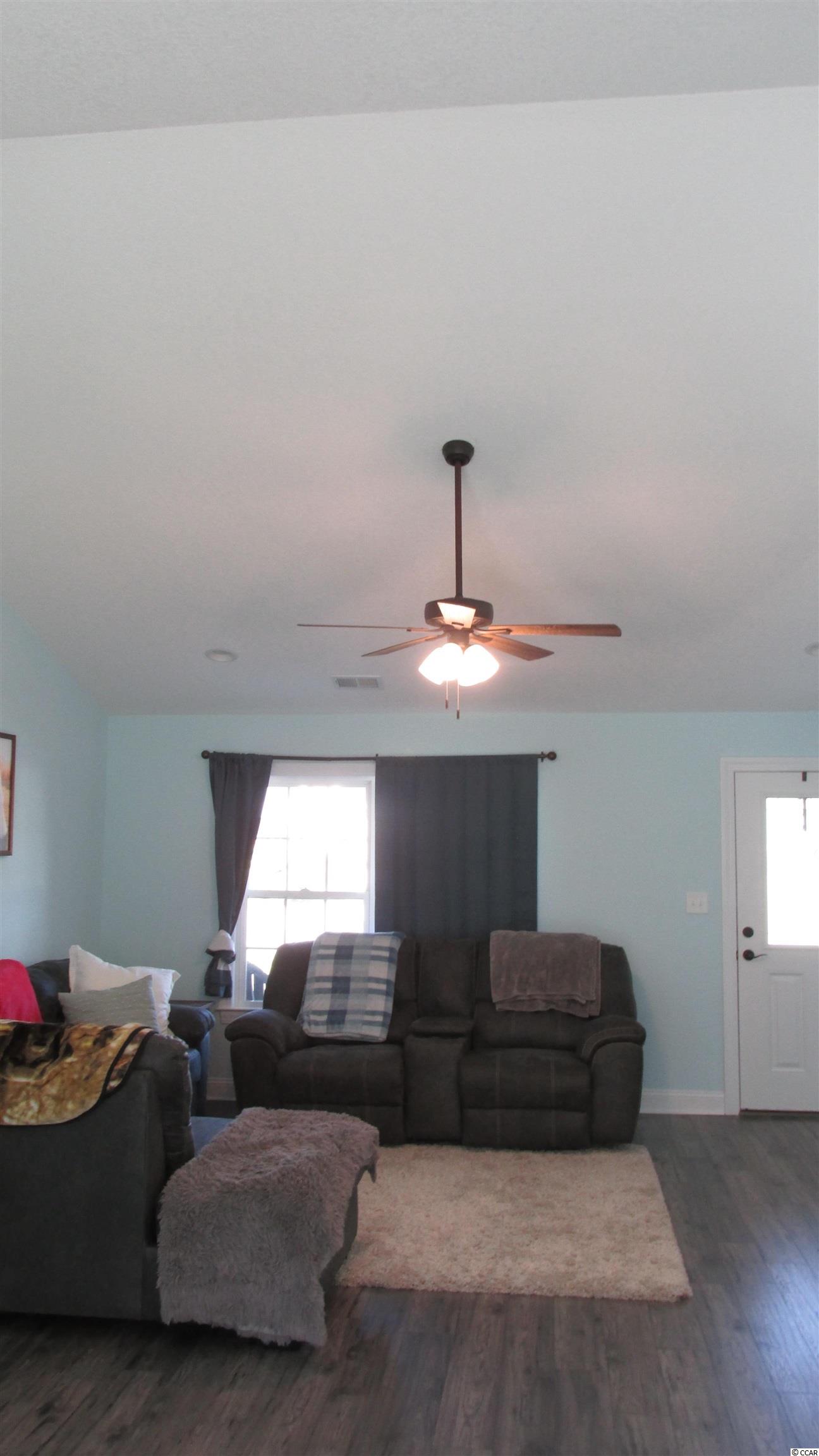 108 Old English Road Galivants Ferry, SC 29544 - Photo 6 of 20 Gallery Image 6