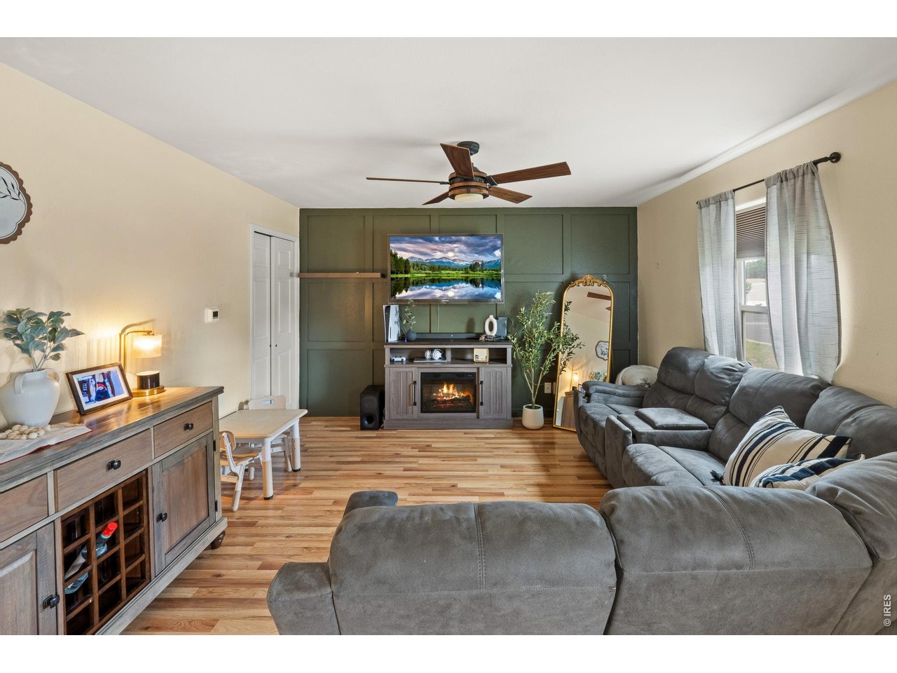 3705 Riverside Parkway Evans, CO 80620 - Photo 6 of 32 Living Room