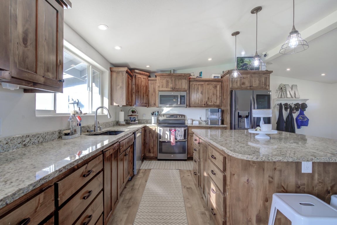 4224 Harry Cash Road Montague, CA 96064 - Photo 32 of 49 Gallery Image 32