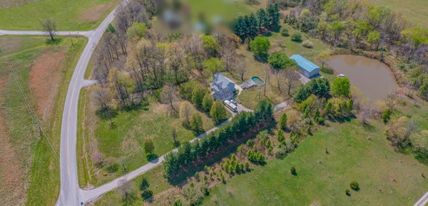 $485,000 | 18749 North Tolle Lane, Mount Vernon, IL 62864