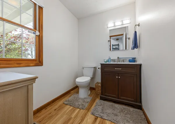 $485,000 | 18749 North Tolle Lane, Mount Vernon, IL 62864