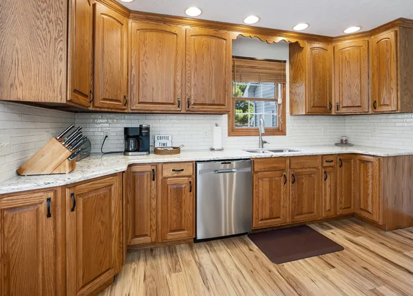 $485,000 | 18749 North Tolle Lane, Mount Vernon, IL 62864