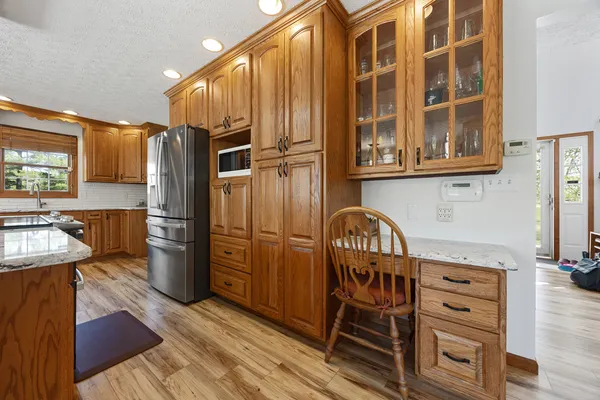 $485,000 | 18749 North Tolle Lane, Mount Vernon, IL 62864