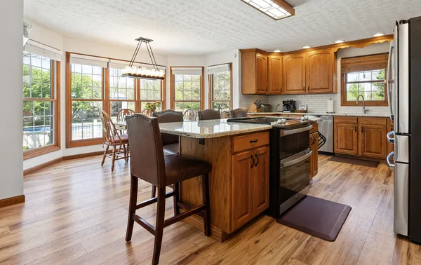 $485,000 | 18749 North Tolle Lane, Mount Vernon, IL 62864