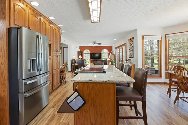 $485,000 | 18749 North Tolle Lane, Mount Vernon, IL 62864