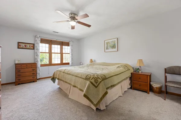 $485,000 | 18749 North Tolle Lane, Mount Vernon, IL 62864