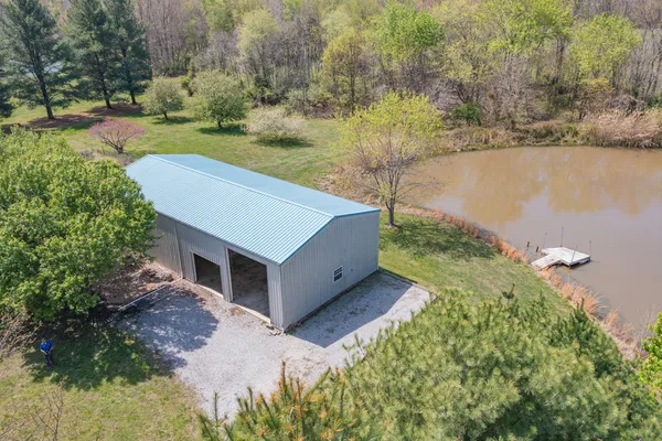 $485,000 | 18749 North Tolle Lane, Mount Vernon, IL 62864