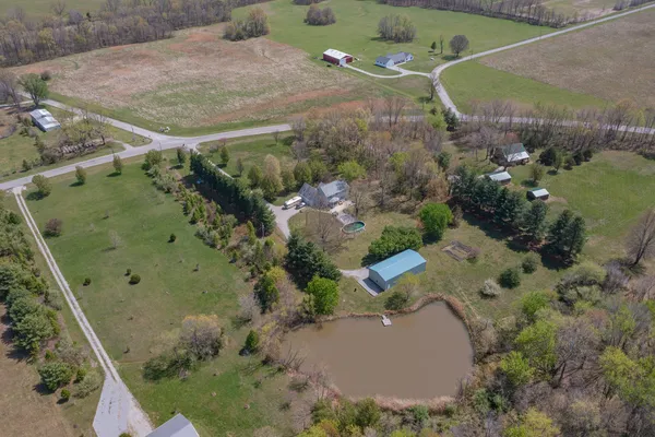 $485,000 | 18749 North Tolle Lane, Mount Vernon, IL 62864