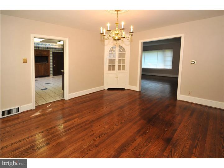 1123 Hagues Mill Road Ambler, PA 19002 - Photo 4 of 25 Dining Room