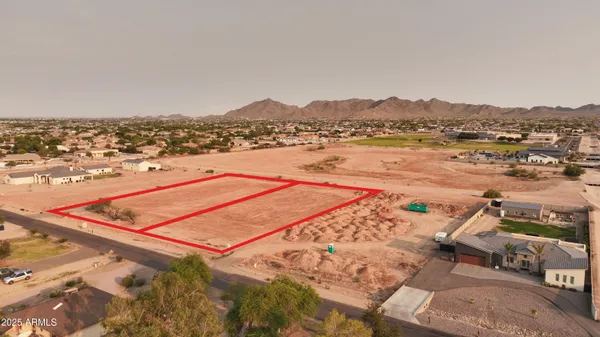 a view of an outdoor space