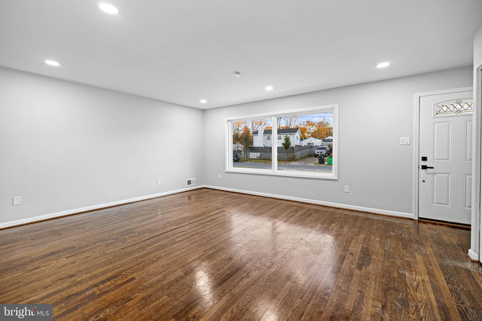 2003 Pelden Road Hyattsville, MD 20783 - Photo 10 of 45 Open Living Room