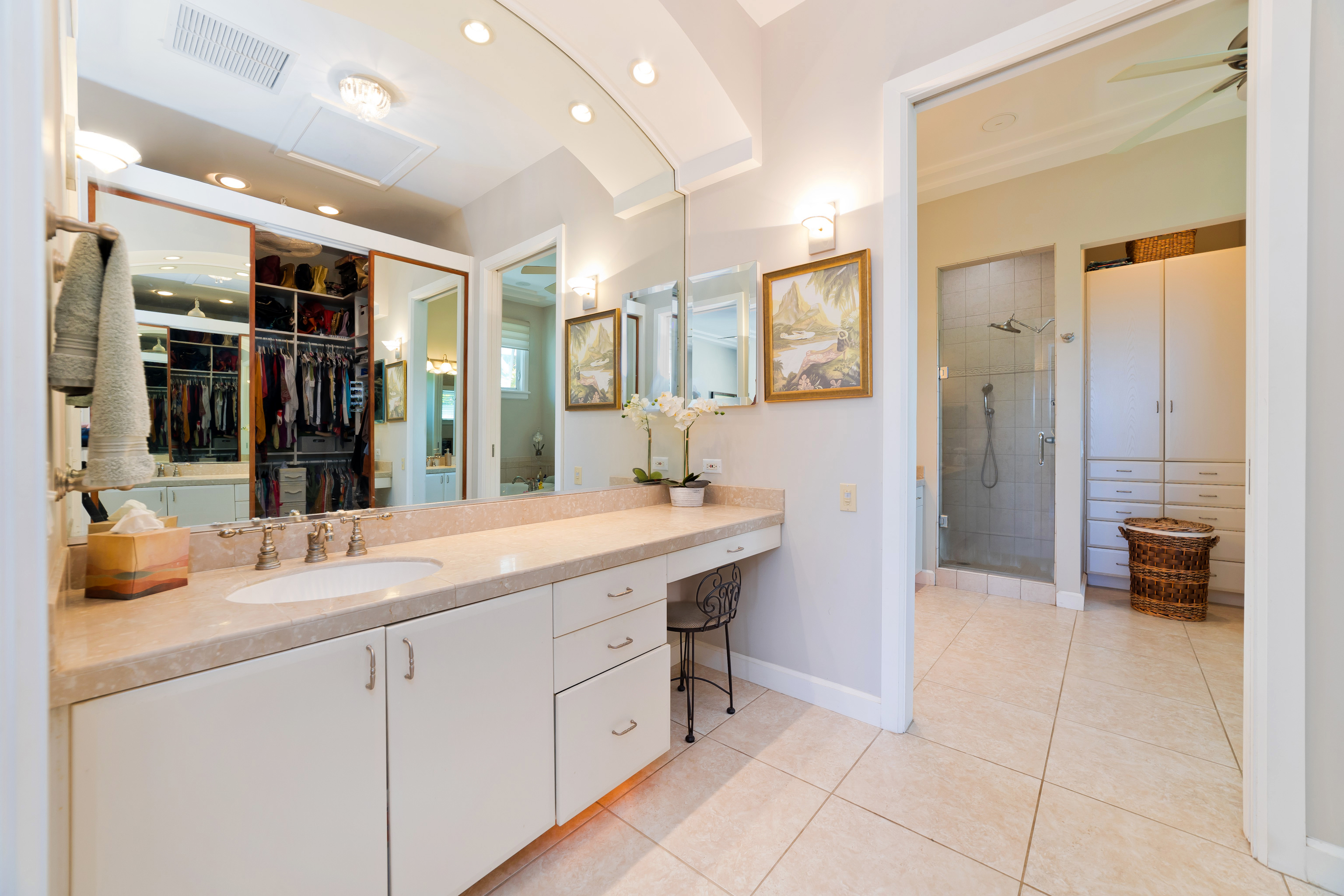 78-7018 Mololani Street Kailua-Kona, HI 96740 - Photo 10 of 30 a bathroom with a sink and a mirror