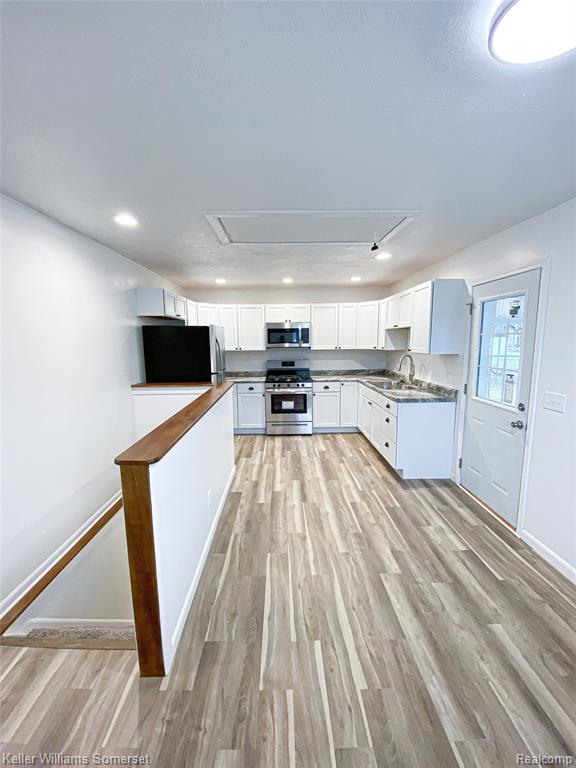 1821 Nazareth Road Kalamazoo, MI 49048 - Photo 8 of 20