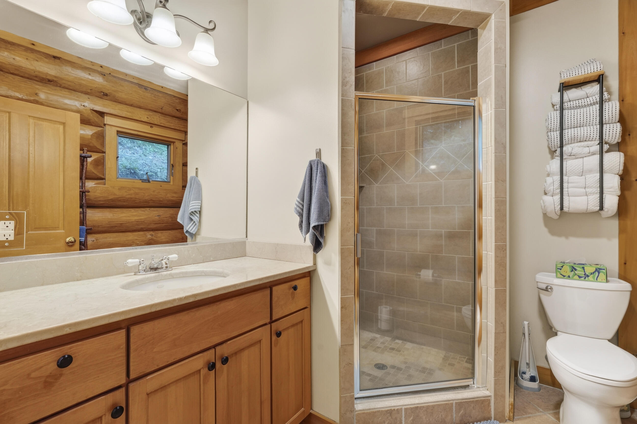 18 Franklin Road, Unit 4 Newry, ME 04261 - Photo 26 of 65 37_18franklin-29