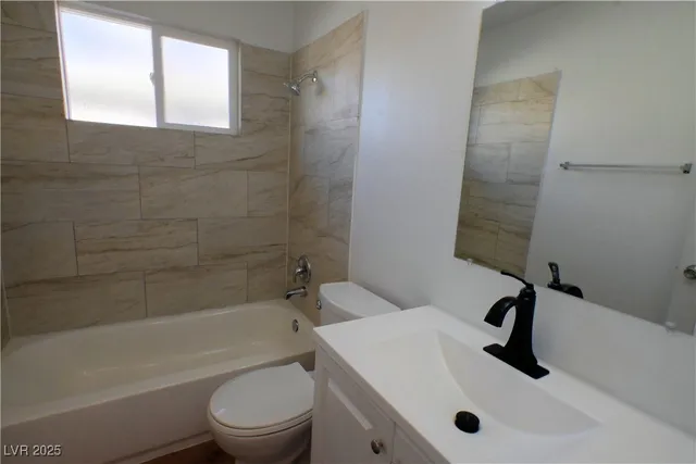 $905 | 2608 East Mesquite Avenue, Unit 3, Las Vegas, NV 89101