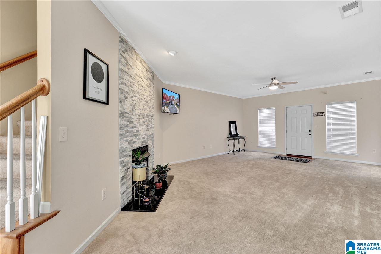 416 Daventry Circle Calera, AL 35040 - Photo 5 of 29