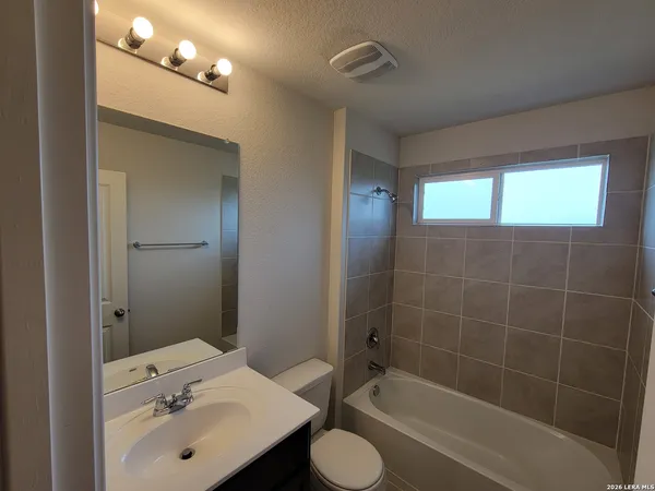 $1,750 | 1543 Rocky Rise, San Antonio, TX 78245