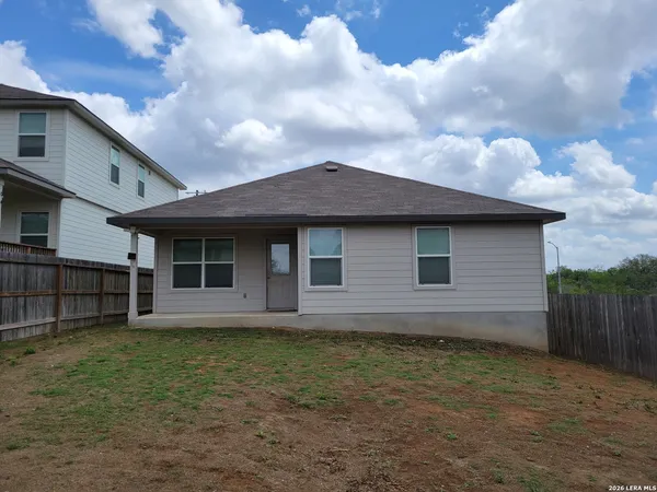 $1,750 | 1543 Rocky Rise, San Antonio, TX 78245