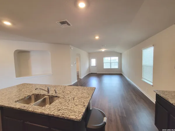 $1,750 | 1543 Rocky Rise, San Antonio, TX 78245