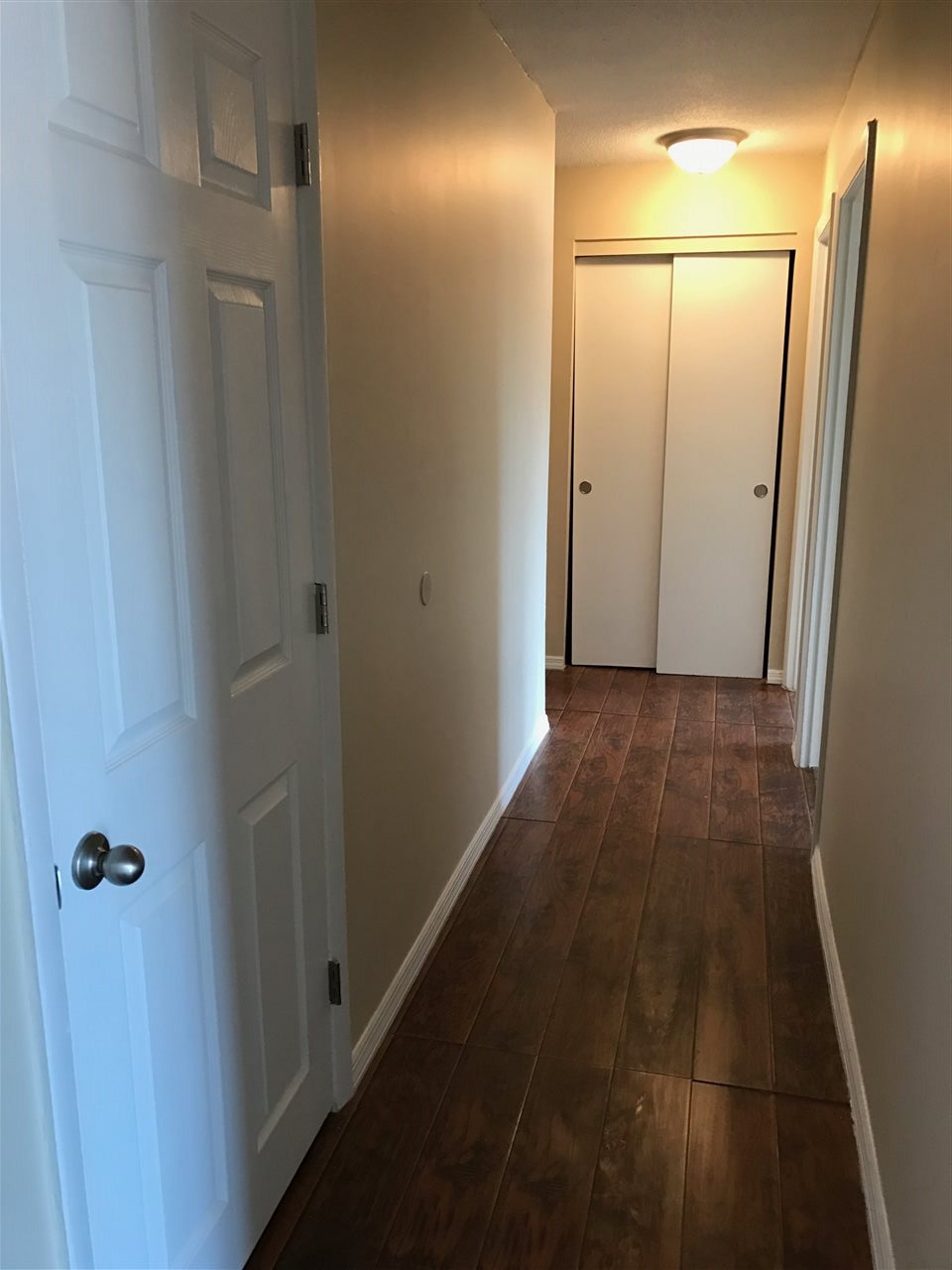 126 Mammoth Road, Unit 303 Hooksett, NH 03106 - Photo 8 of 11