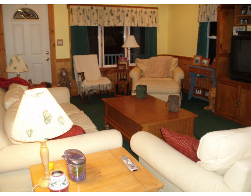 227 Allen Road Billerica, MA 01821 - Photo 11 of 29