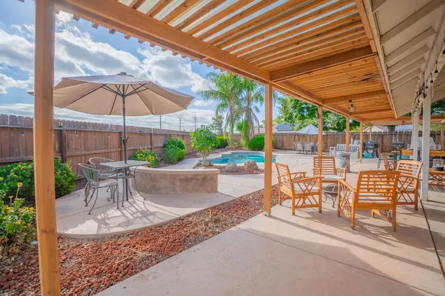 $585,000 | 2149 Mc Kinley Court, Los Banos, CA 93635