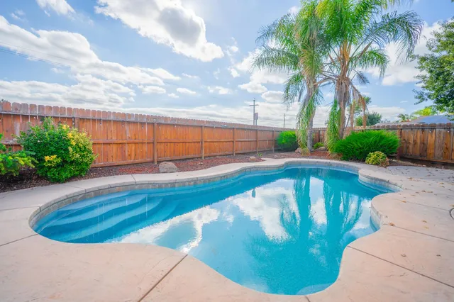 $585,000 | 2149 Mc Kinley Court, Los Banos, CA 93635