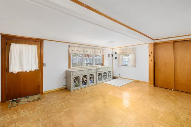 $279,900 | 375 Namquid Drive, Warwick, RI 02888