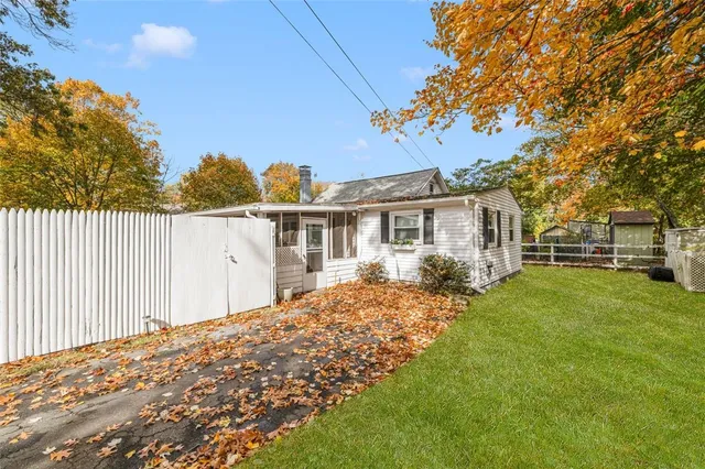 $279,900 | 375 Namquid Drive, Warwick, RI 02888