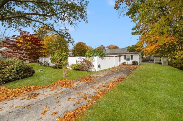 $279,900 | 375 Namquid Drive, Warwick, RI 02888