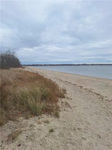 $279,900 | 375 Namquid Drive, Warwick, RI 02888