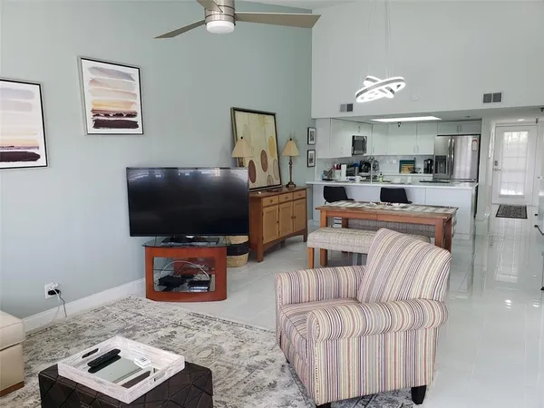 $3,400 | 4510 El Conquistador Parkway, Unit 207, Bradenton, FL 34210