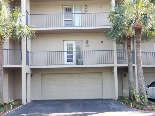 $3,400 | 4510 El Conquistador Parkway, Unit 207, Bradenton, FL 34210
