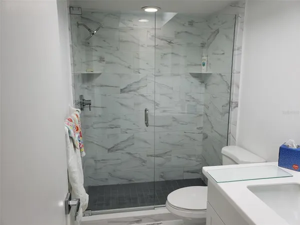 $3,400 | 4510 El Conquistador Parkway, Unit 207, Bradenton, FL 34210